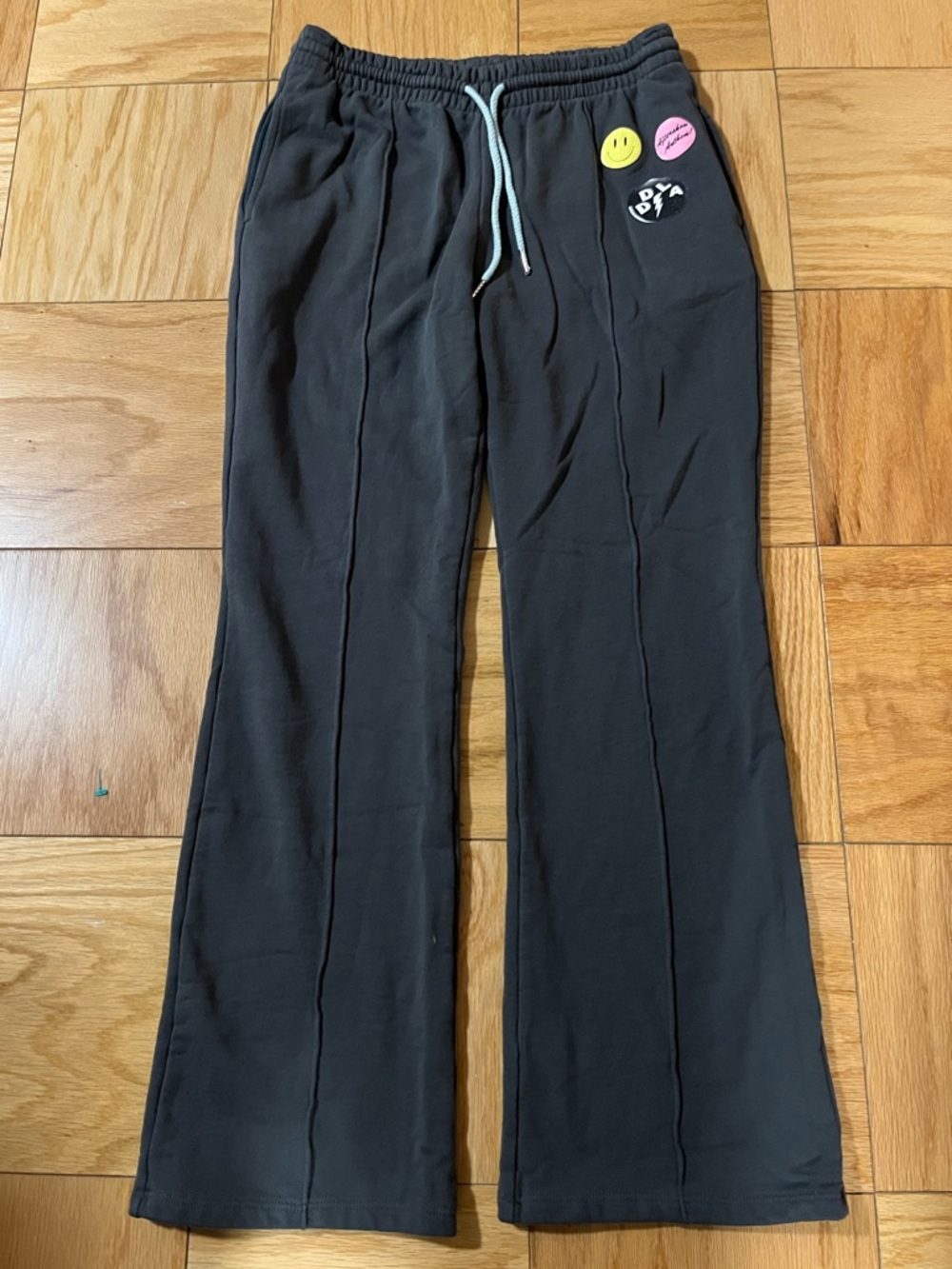 Daydreamer Revolve Wide Leg Sweatpants (Style Sound and Vision Pintuck) - Small